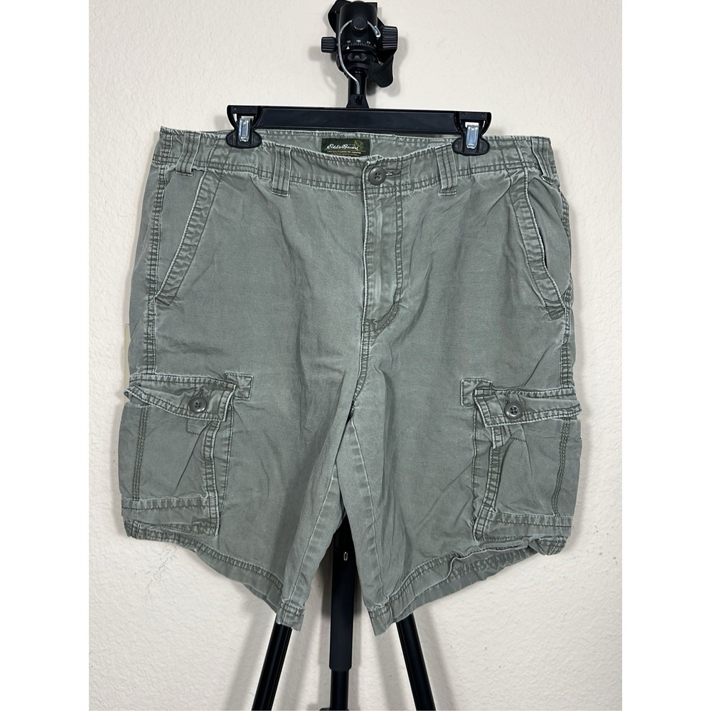 Eddie Bauer Women's Plus Size 38 Bermuda Shorts Olive Green Outdoor Pre-Owned
